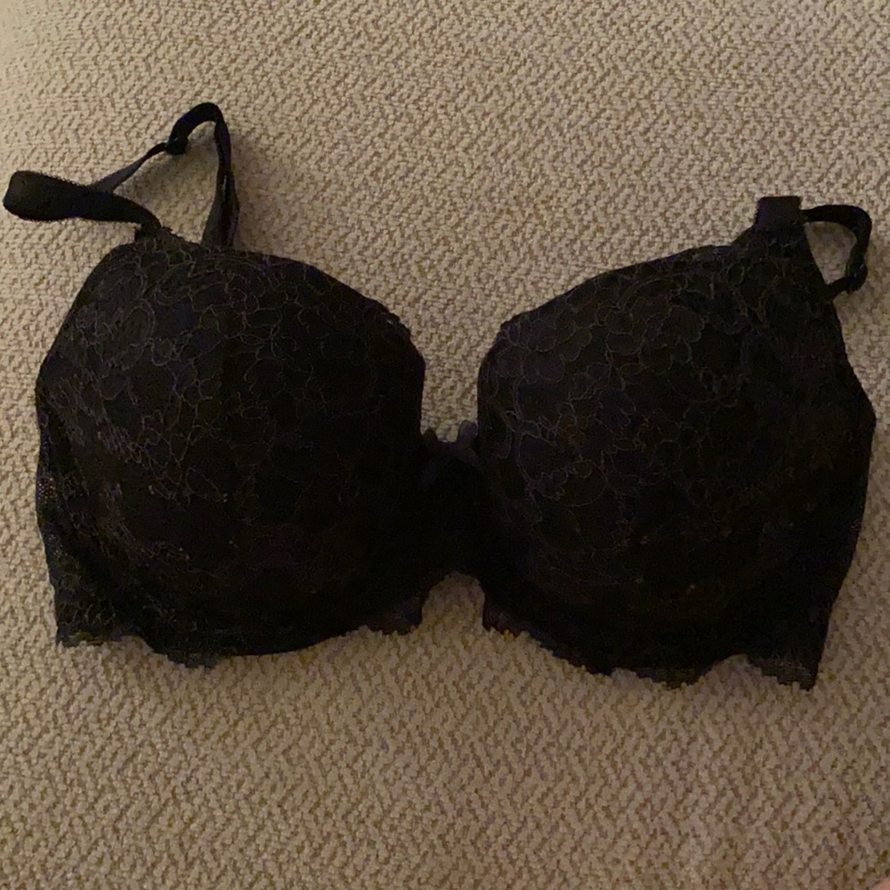 Victoria’s Secret Dream Angels full lace bra, black, 32DDD